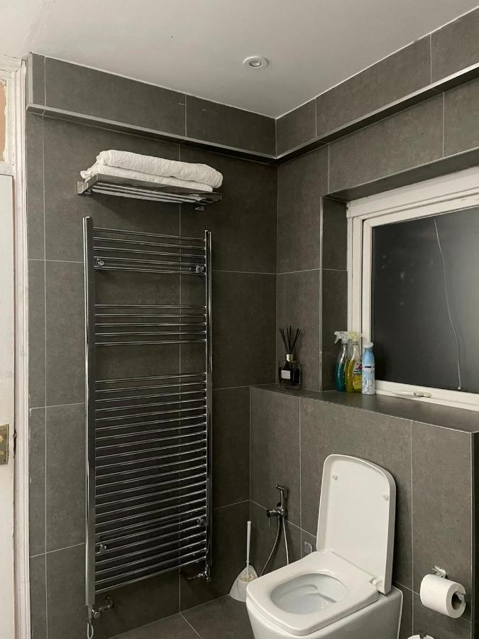 Balham, South London Spacious Guest House 1, 6 Rooms Available Exterior foto